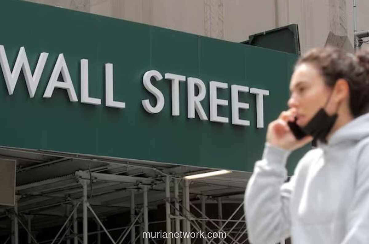 Wall Street Melemah, Kekhawatiran Selat Hormuz Kembali Menekan Pasar