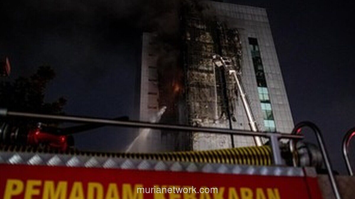 Kebakaran Gedung Bapenda DKI Jakarta, Warga Sempat Dengar Dua Kali Ledakan