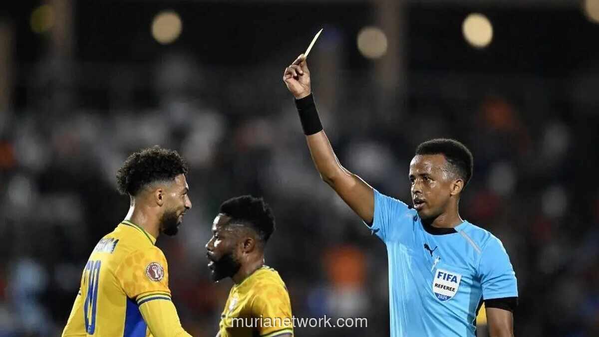 Wasit Somalia Omar Artan Pimpin Laga PSG vs Aston Villa di Piala Super Eropa 2026