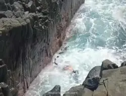 Wisatawan Tewas Terjatuh dari Tebing saat Selfie di Pantai Semeti