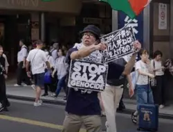 Aksi Protes Harian Hampir 1.000 Hari, Warga Tokyo Ini Bela Palestina